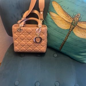 Get HER Happy Holiday Christian Dior Purse Gift NOW
15 WZ 0160 verify at CD Site